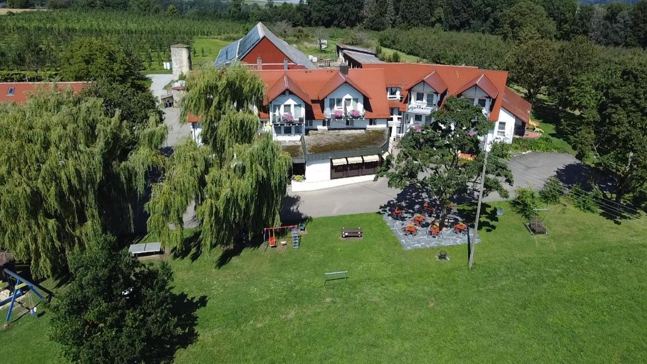 Landhotel Schellenberg Иберлинген Экстерьер фото